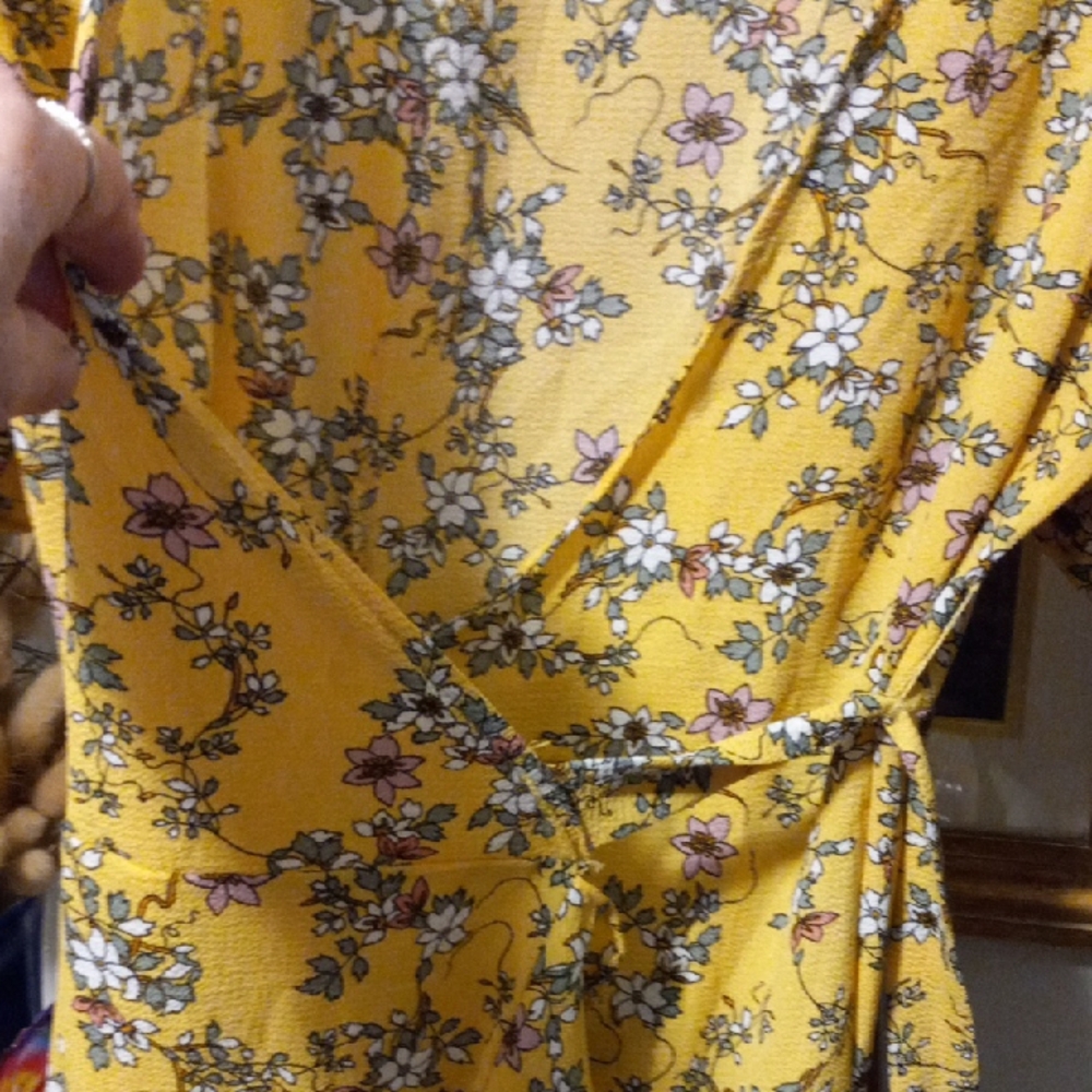 Floral Yellow Wrap Dress - Picture 7 of 9
